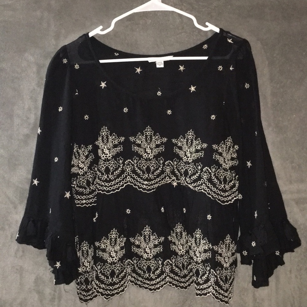 American Eagle black long sleeve shirt